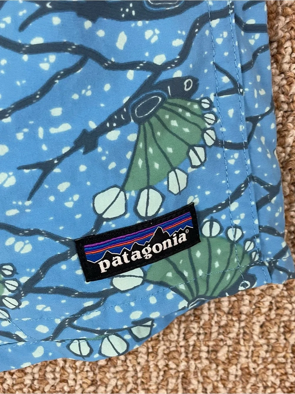 Patagonia Swim Trunks Shorts Men’s Small Blue Fish Baggies Print Mesh Lined 175
